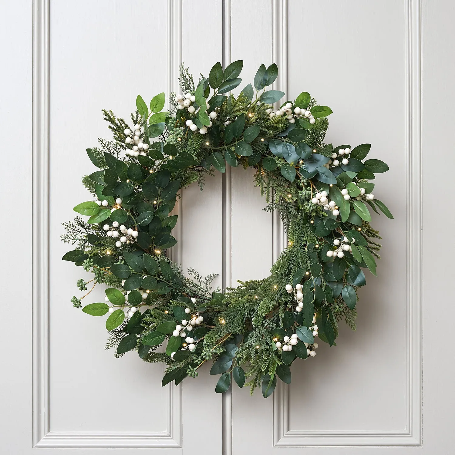 66cm Oversized White Berry Christmas Wreath Micro Light Bundle