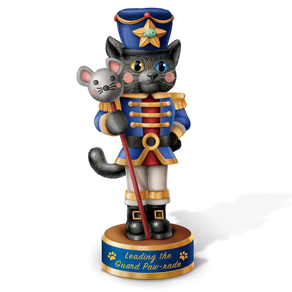Bradford Exchange A Meowwy Little Christmas Sculpture Leading the Guard Paw-rade