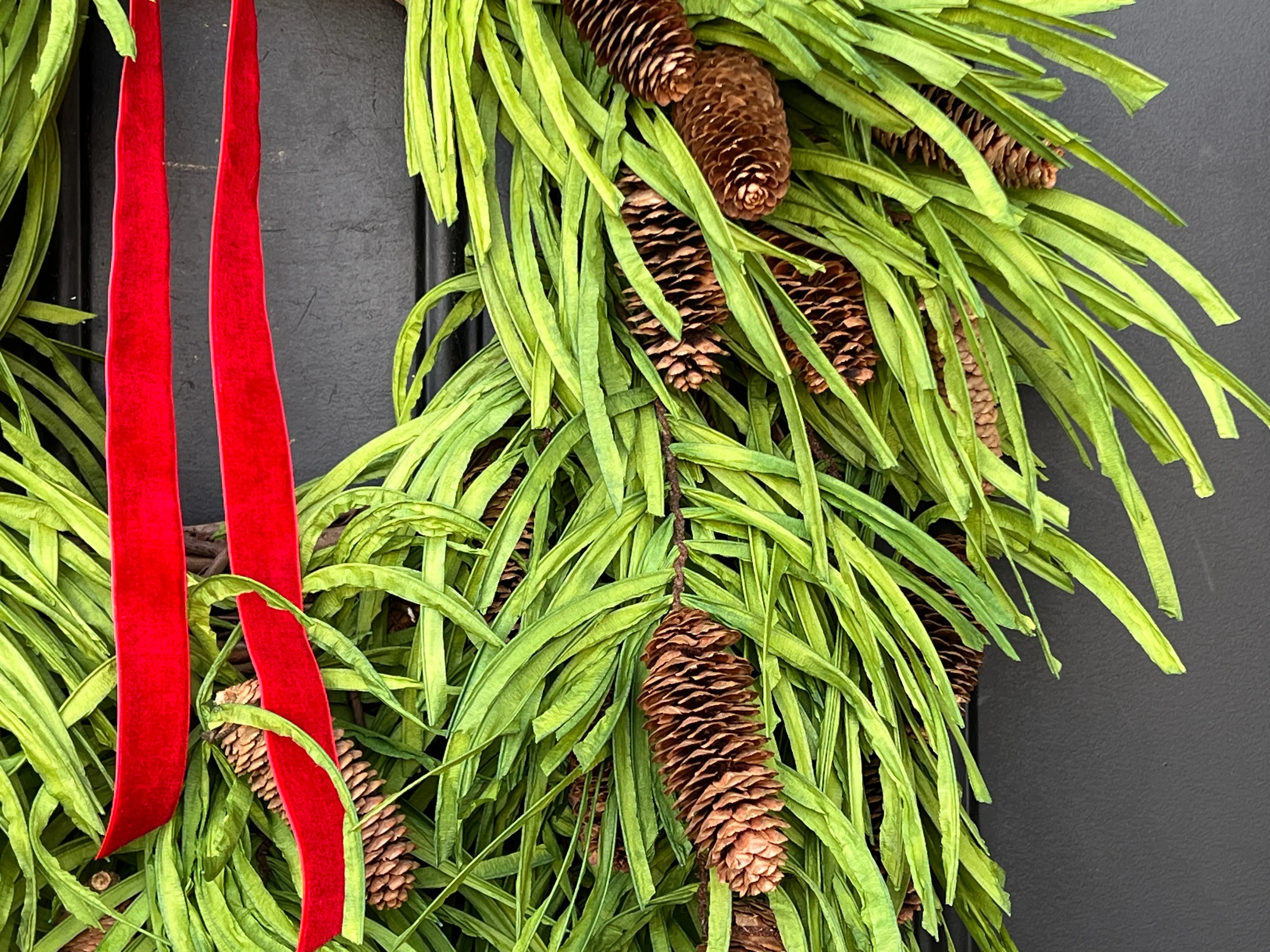 Country Christmas Wreath with Pinecones