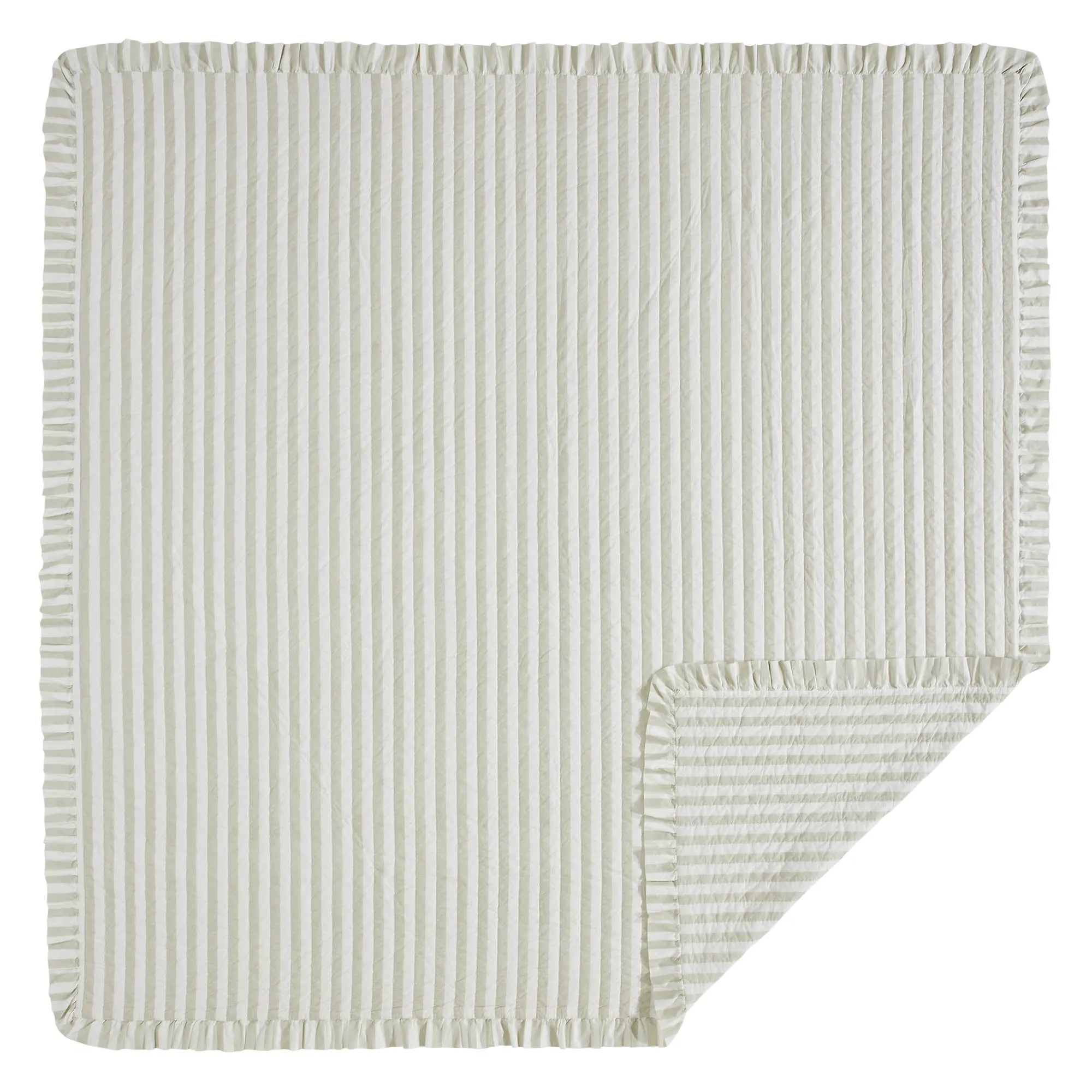Finders Keepers Ruffled Queen Quilt 94Wx94L