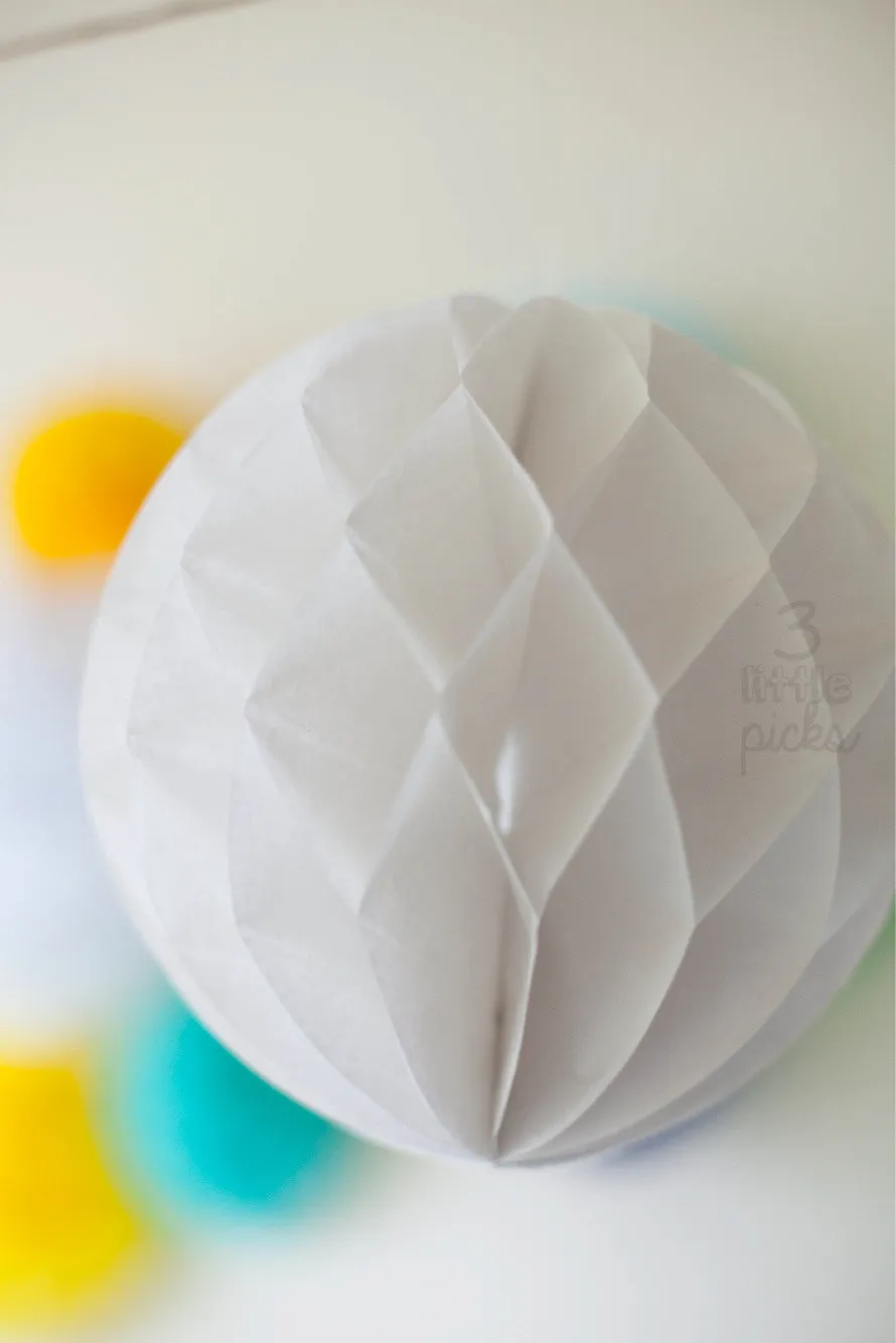 Honeycomb Lantern (20cm)