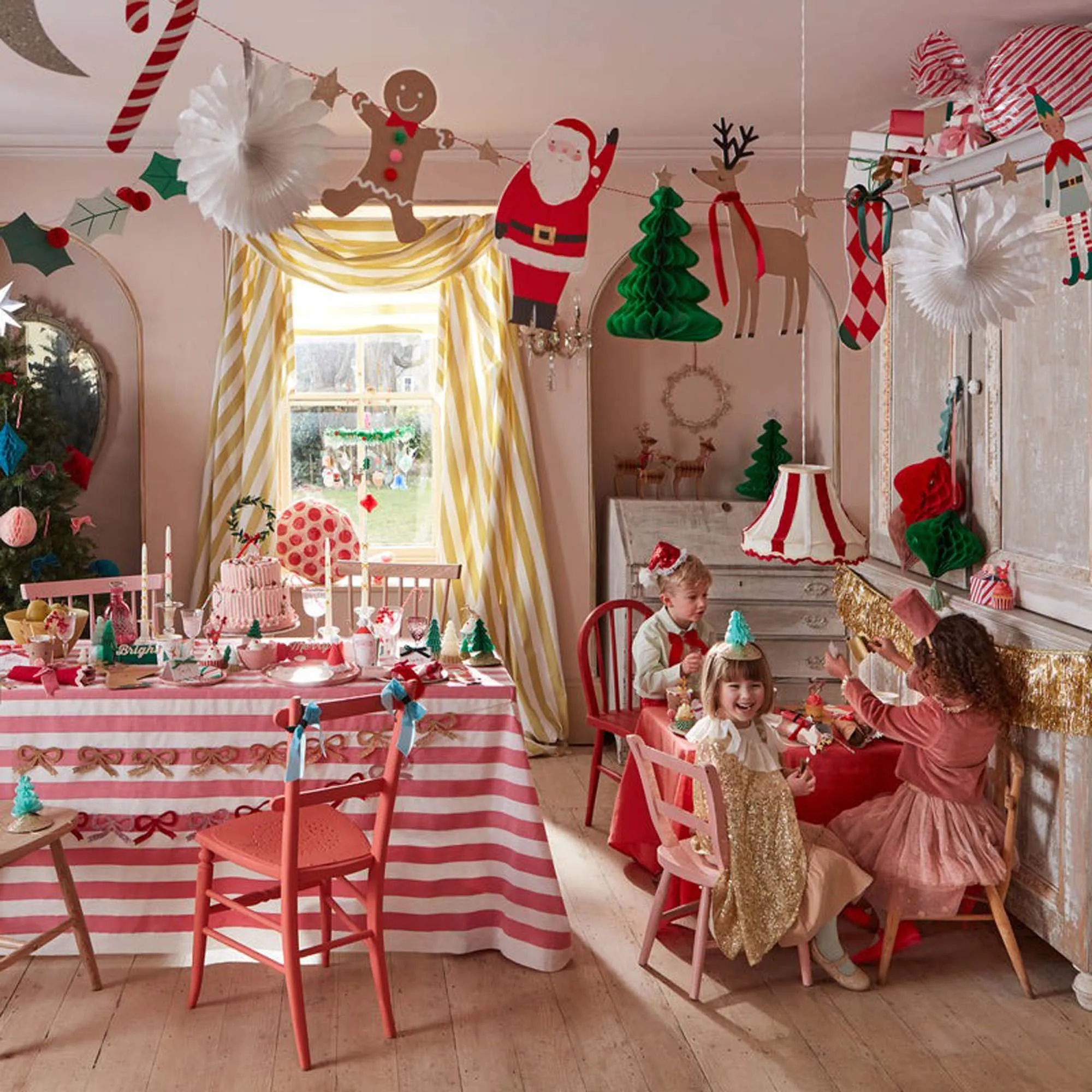 Jolly Christmas Garlands, 2 Count