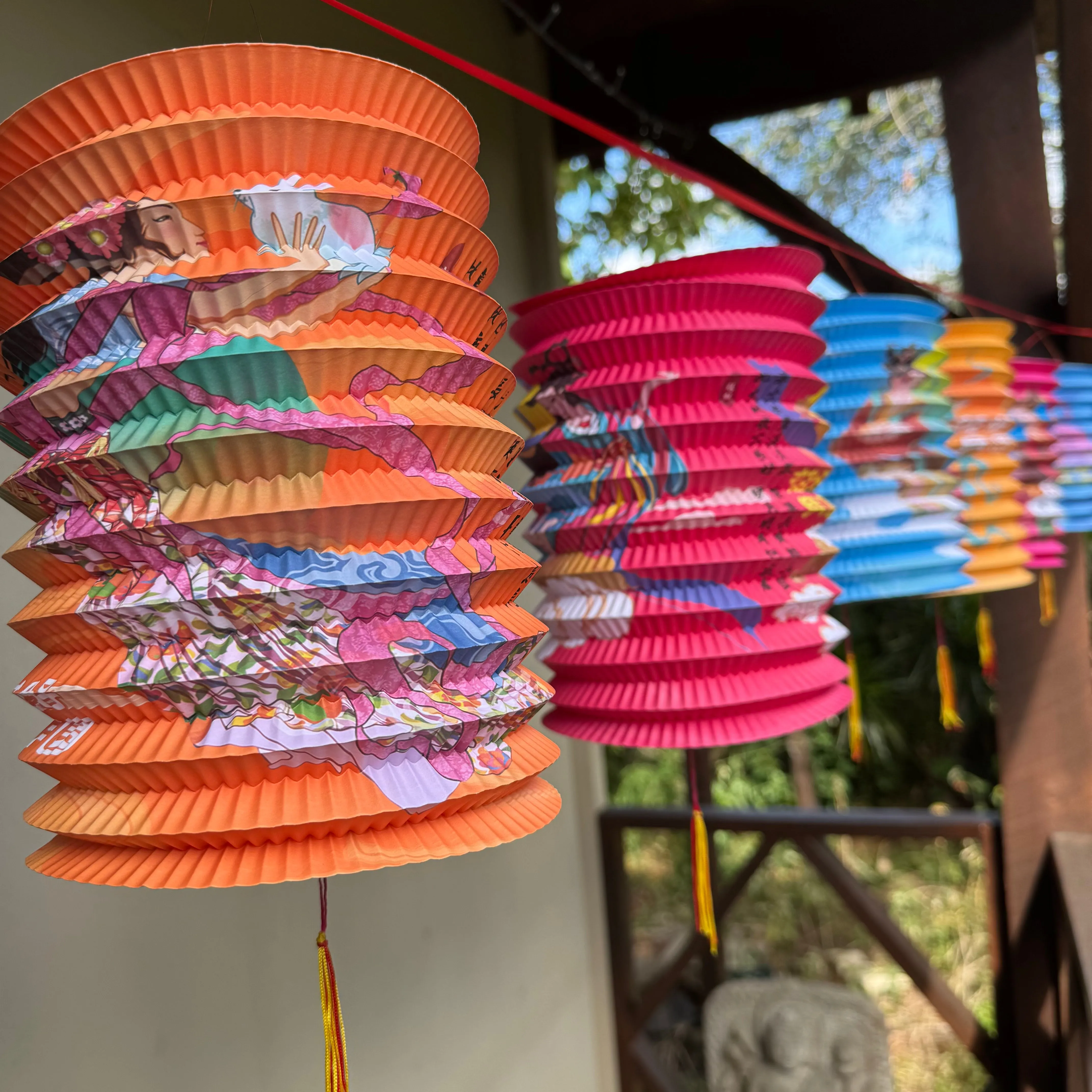 Mid-Autumn Moon Goddess Printed 12 Pack mixed corrugated paper cylinder lanterns