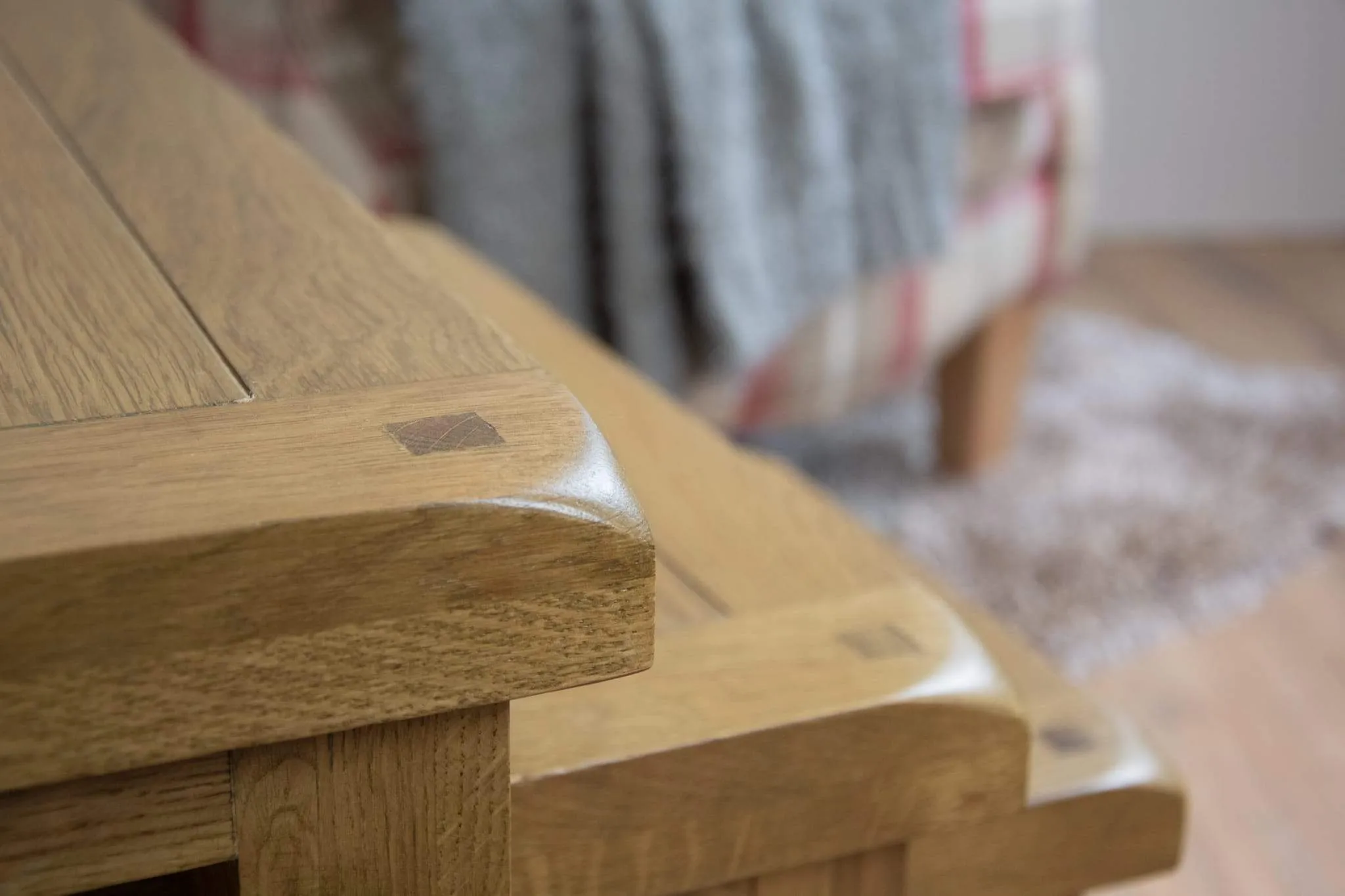 'Oakwood Living' Country Oak Nest Of 3 Side Tables