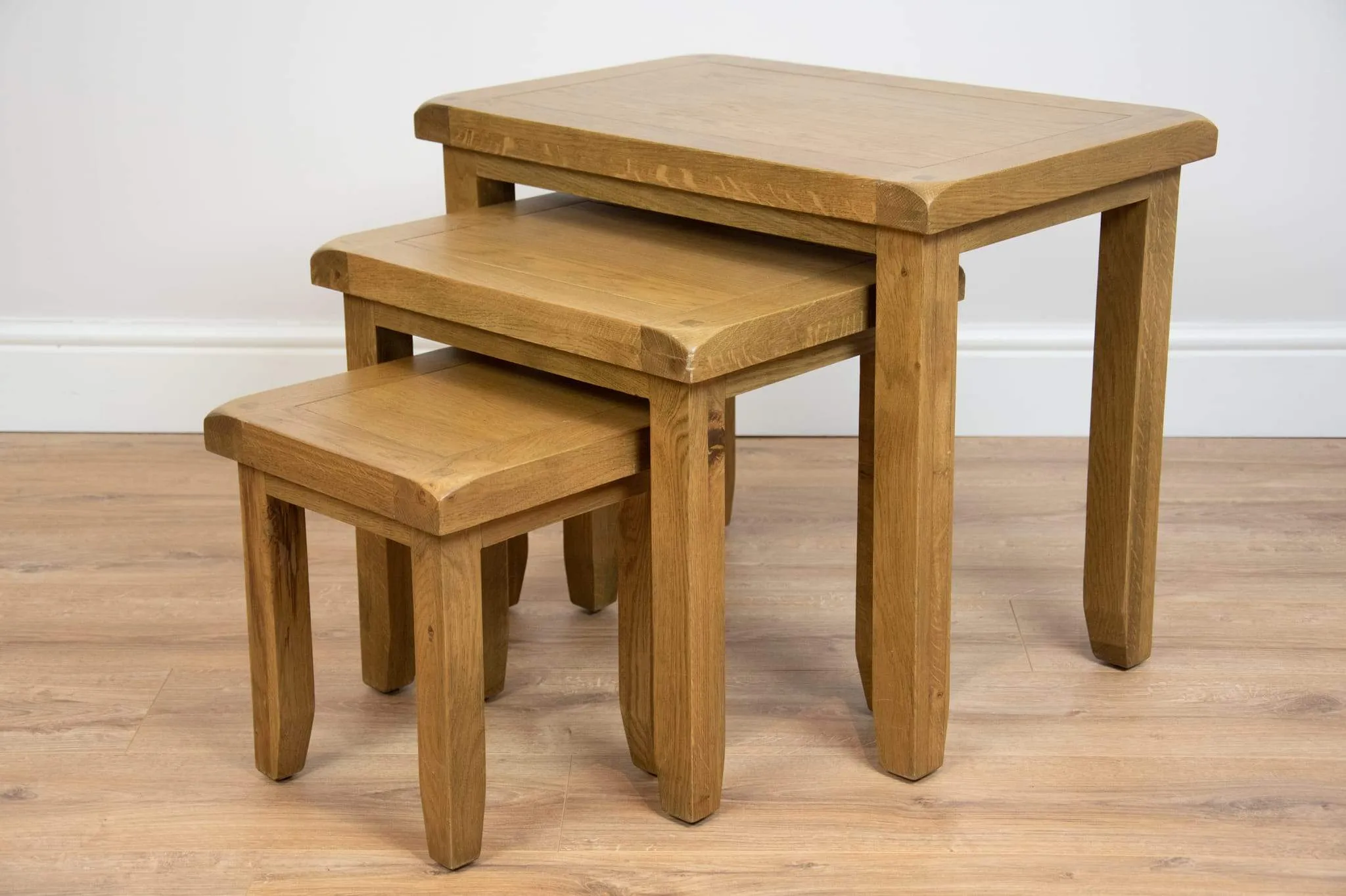 'Oakwood Living' Country Oak Nest Of 3 Side Tables
