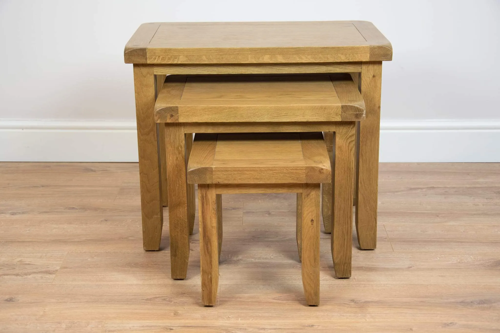 'Oakwood Living' Country Oak Nest Of 3 Side Tables