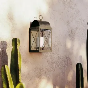 Traditional Exterior Wall Lantern